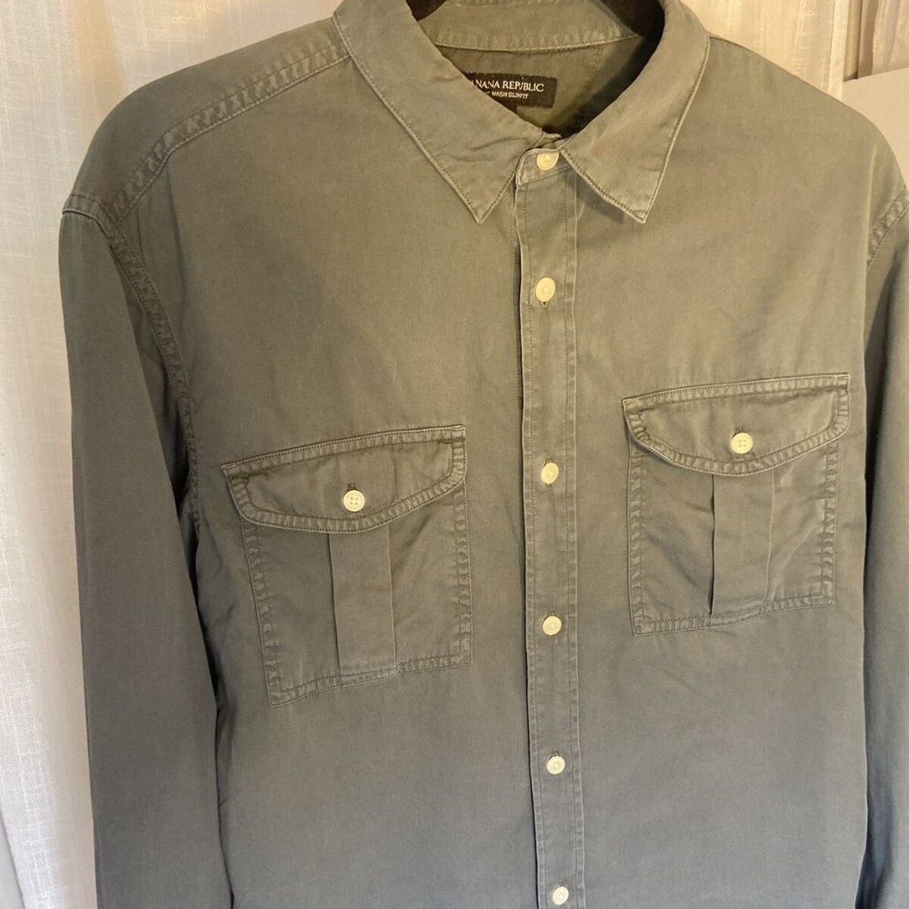 Banana Republic Men's M Soft Wash Slim Fit Long Sleeve Casual Gray Button Down